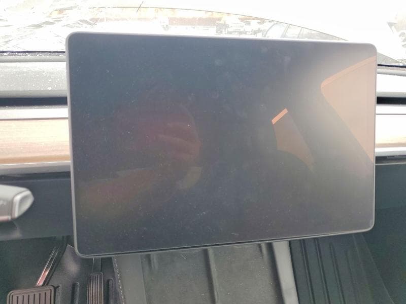 2024 TESLA MODEL Y 9