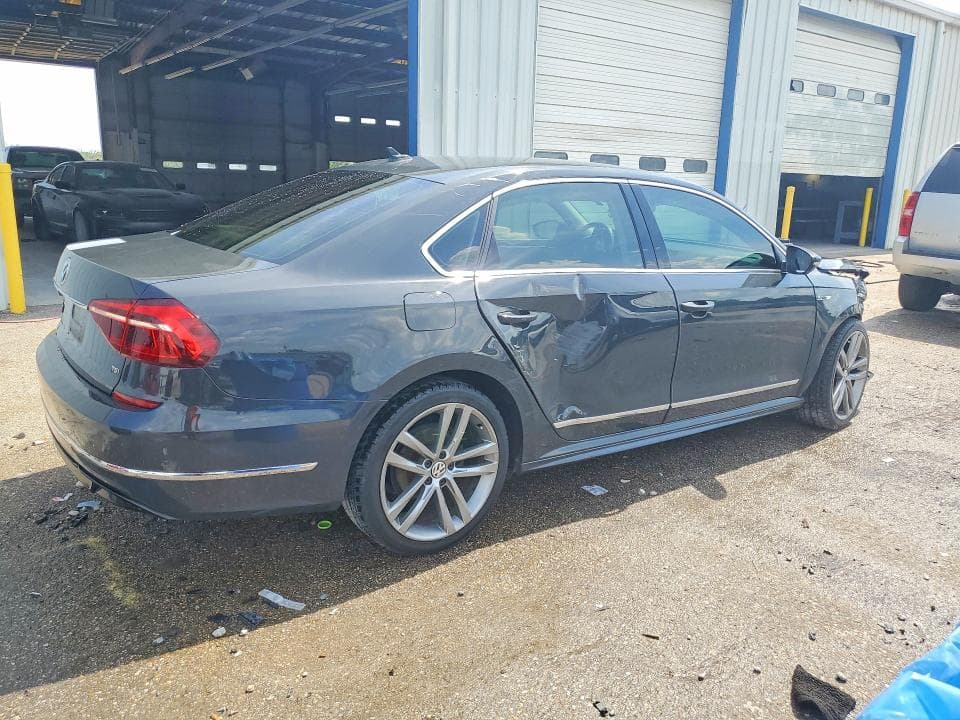 2017 VOLKSWAGEN PASSAT R-LINE R-LINE 3