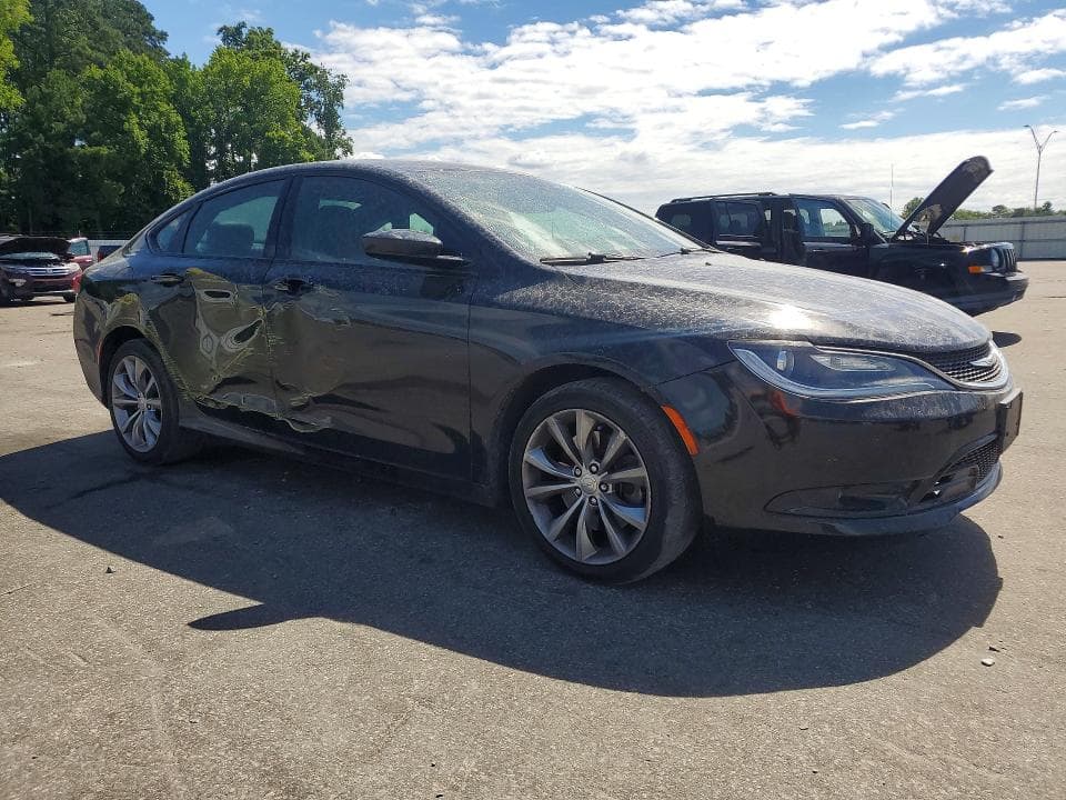 2016 CHRYSLER 200 S 4