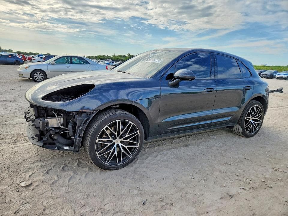 2024 PORSCHE MACAN BASE - 1