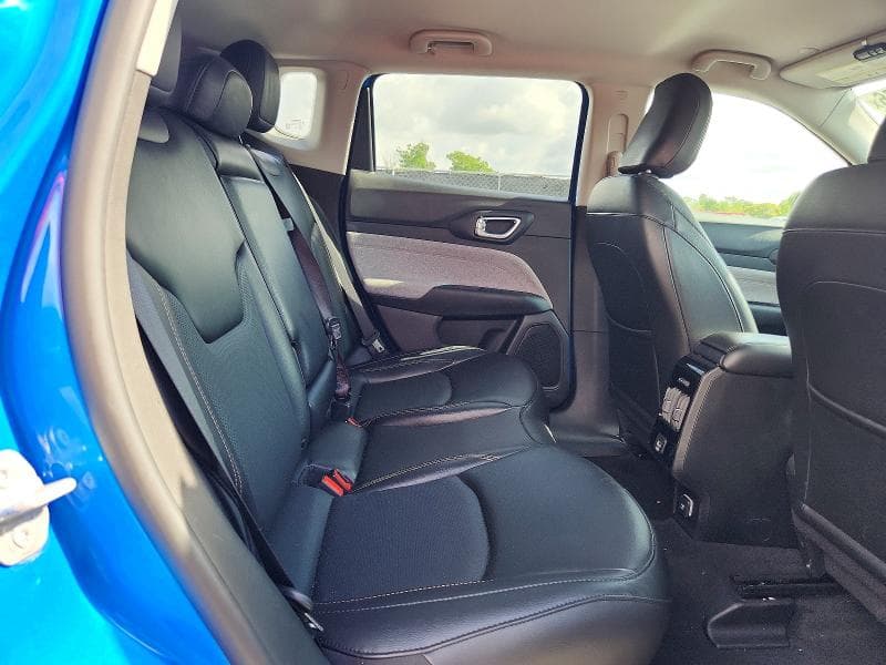 2022 JEEP COMPASS LATITUDE LUX 11