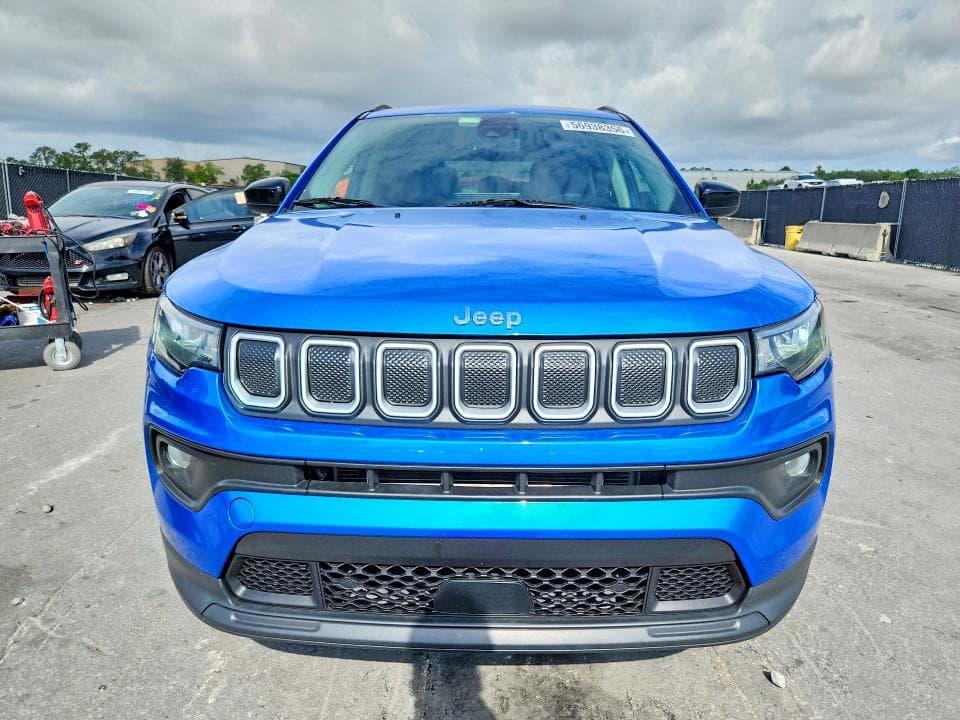 2022 JEEP COMPASS LATITUDE LUX 5