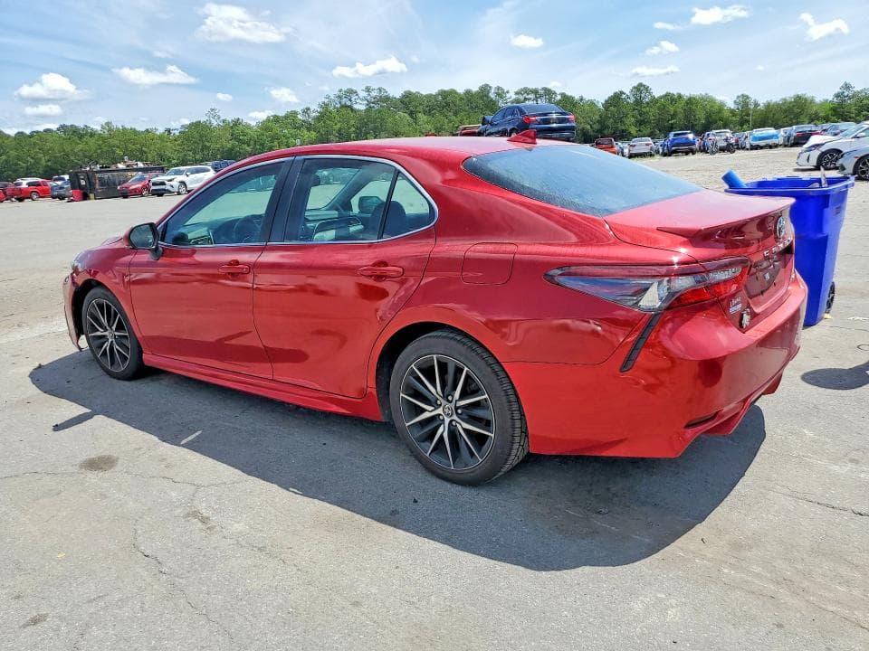 2022 TOYOTA CAMRY SE 2