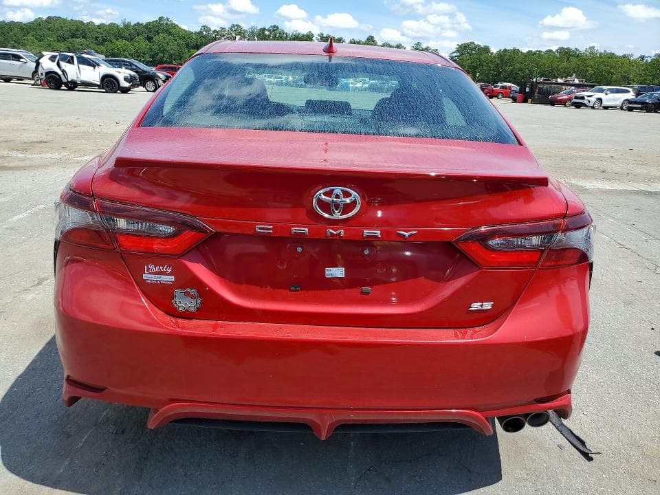 2022 TOYOTA CAMRY SE 6