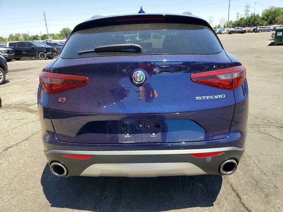 2018 ALFA ROMEO STELVIO 6