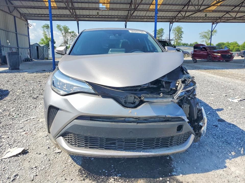 2020 TOYOTA C-HR XLE 5