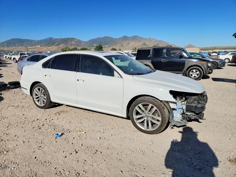 2019 VOLKSWAGEN PASSAT WOLFSBURG 4