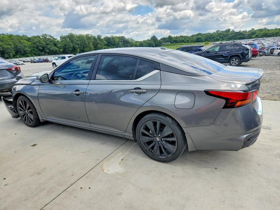 2022 NISSAN ALTIMA SR SR 2
