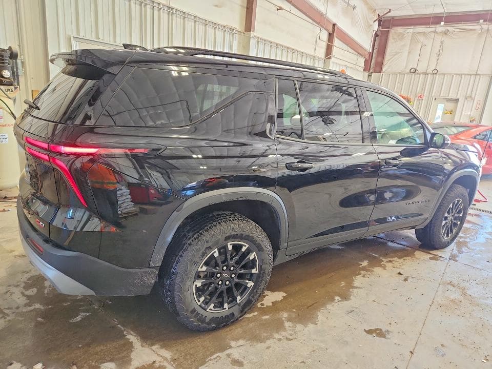 2024 CHEVROLET TRAVERSE LT Z71 3