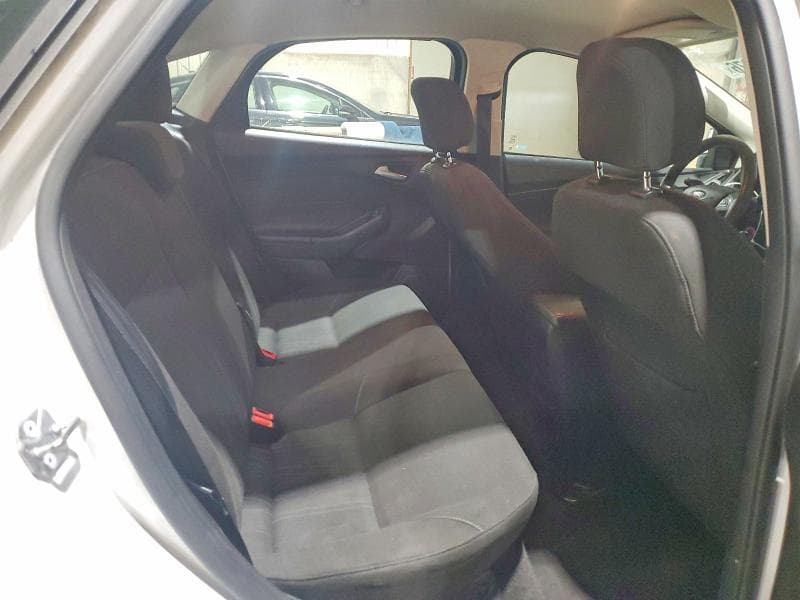 2017 FORD FOCUS SE SE 10