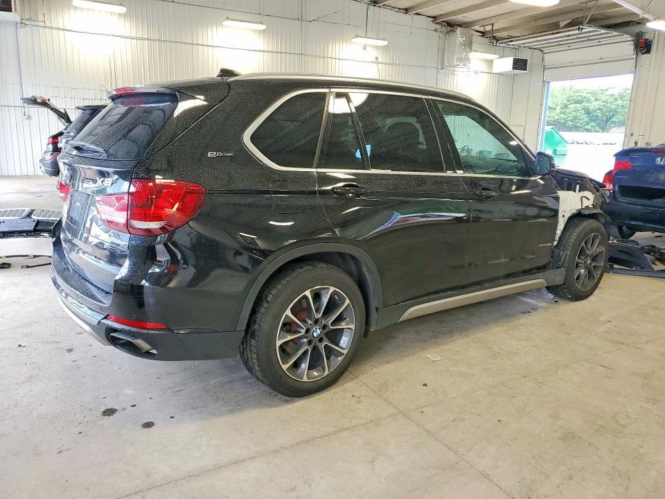 2017 BMW X5 XDR40E 3