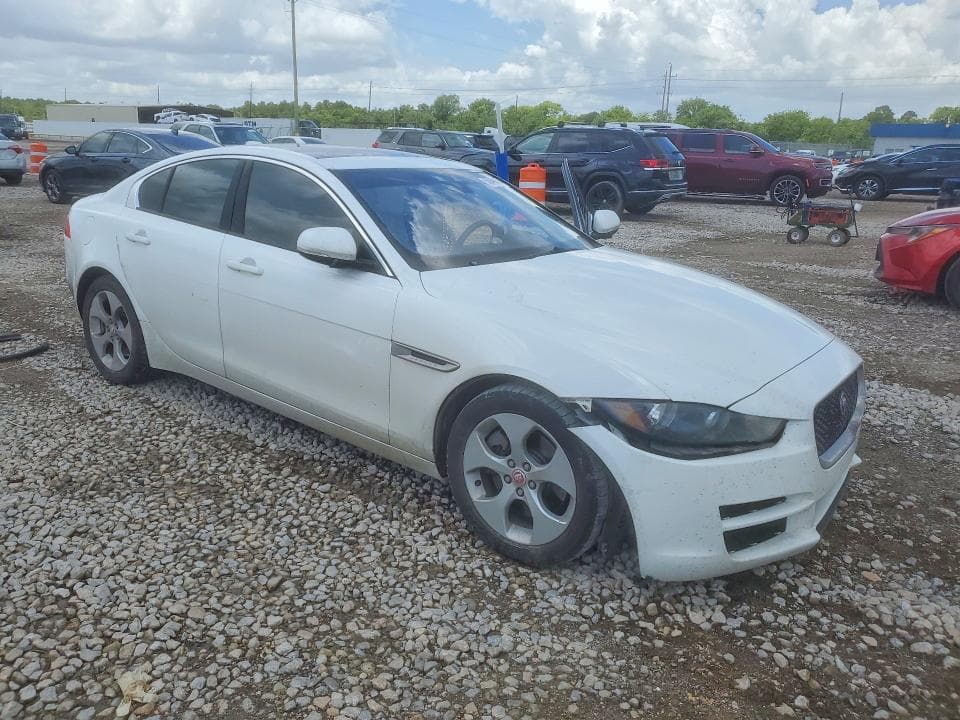 2017 JAGUAR XE 4