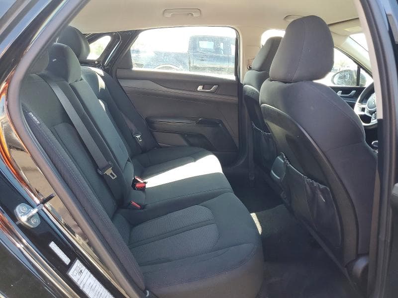 2022 KIA K5 LXS LXS 10