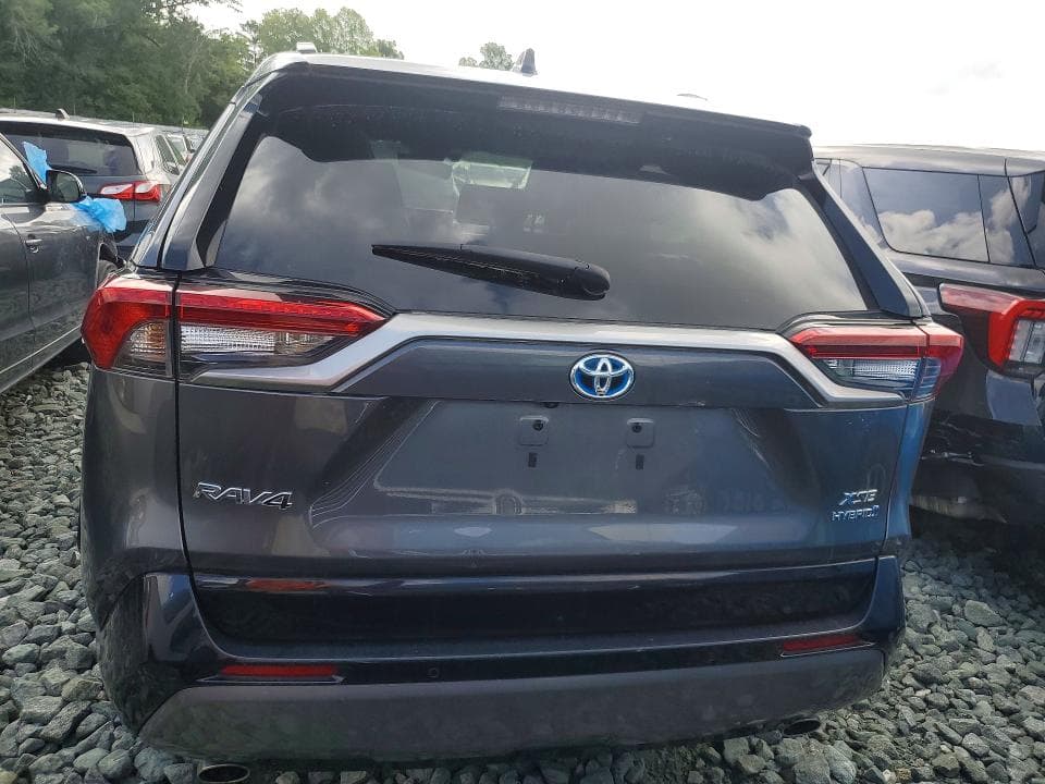 2021 TOYOTA RAV4 XSE 6