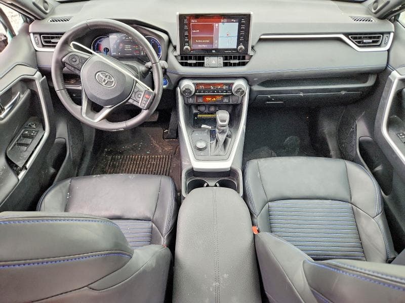 2021 TOYOTA RAV4 XSE 8