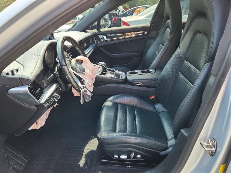 2018 PORSCHE PANAMERA 4 7