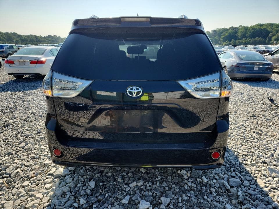 2018 TOYOTA SIENNA SE PREMIUM 8-PASSENGER SE PREMIUM 8-PASSENGER 6