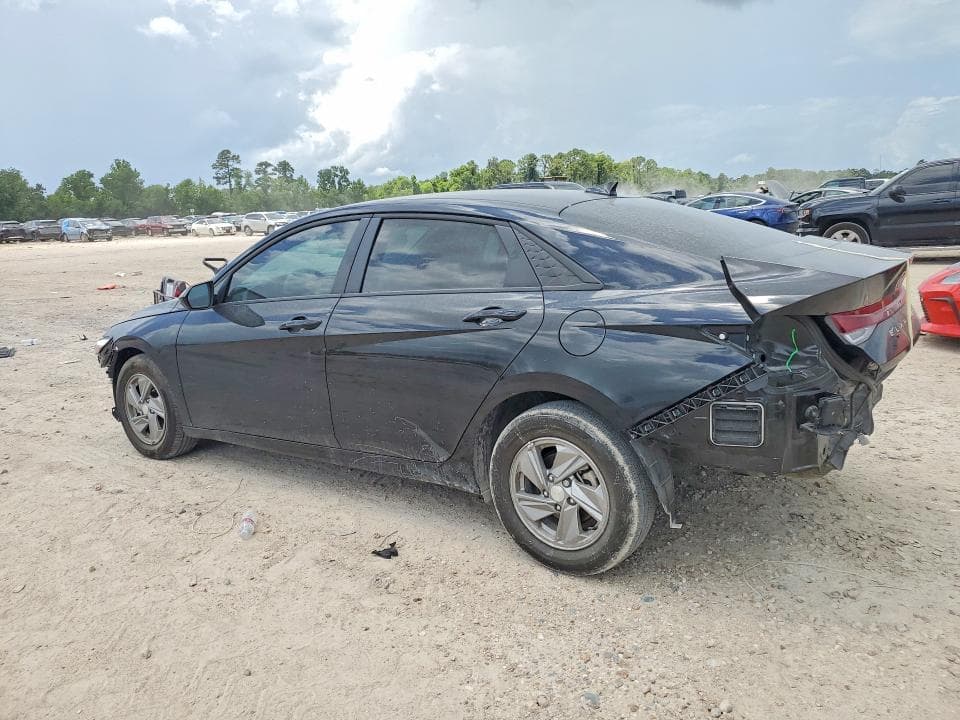 2025 HYUNDAI ELANTRA SE 2