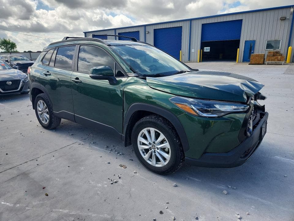 2023 TOYOTA COROLLA CROSS LE LE 4