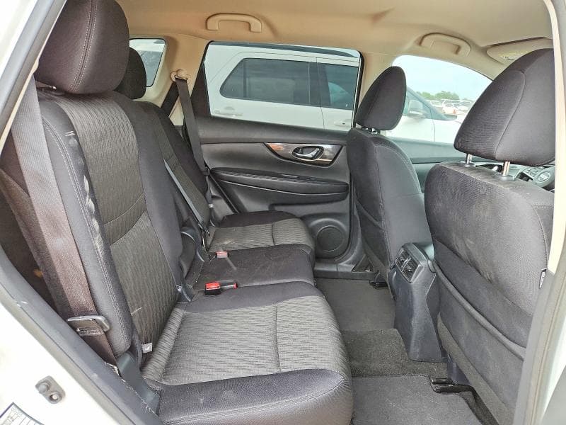 2018 NISSAN ROGUE SV 11