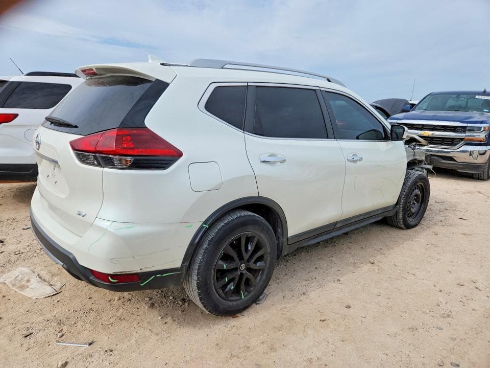 2018 NISSAN ROGUE SV 3