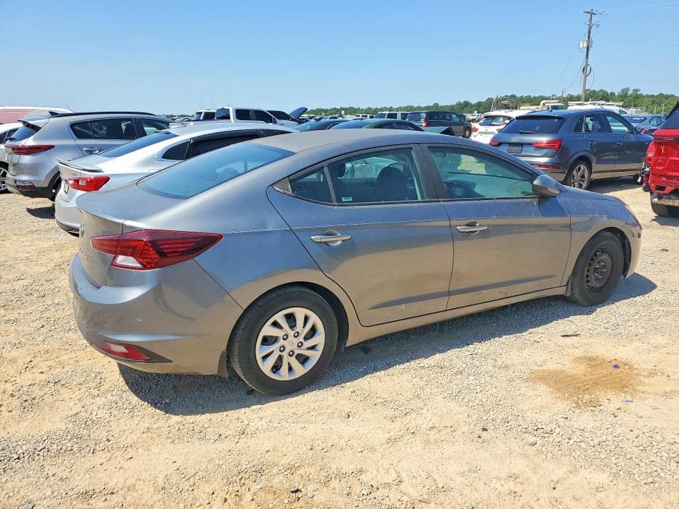 2019 HYUNDAI ELANTRA SE 3