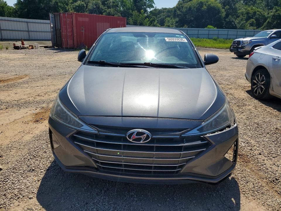 2019 HYUNDAI ELANTRA SE 5