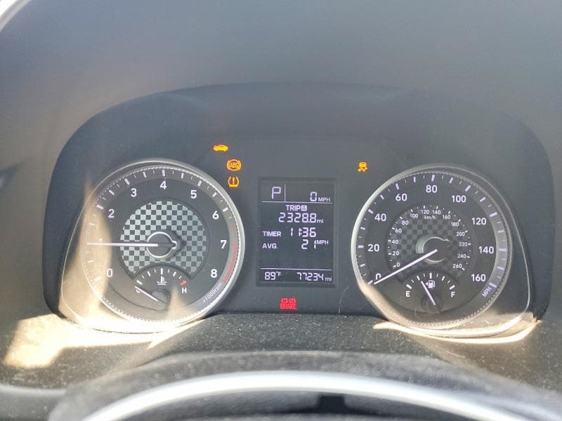 2019 HYUNDAI ELANTRA SE 9