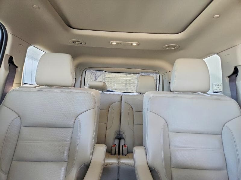 2019 GMC ACADIA DENALI 10