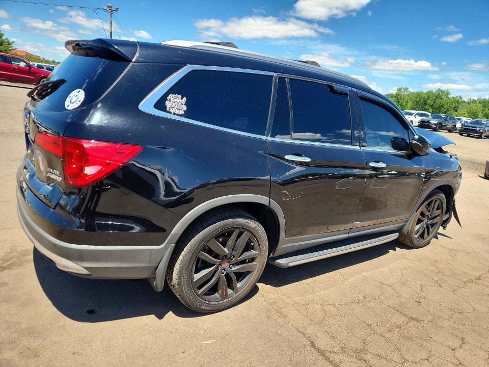 2017 HONDA PILOT ELITE 3