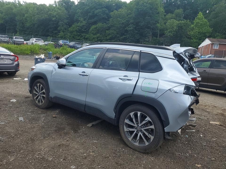 2023 TOYOTA COROLLA CROSS XLE 2