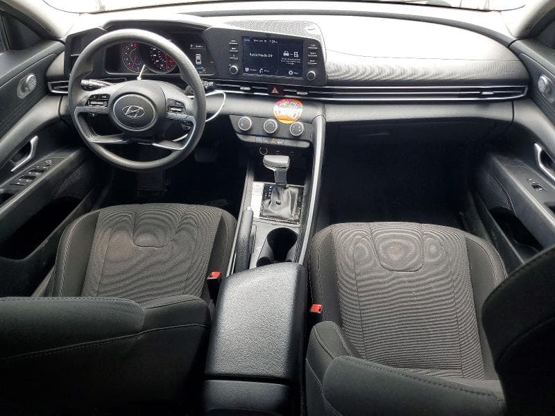 2021 HYUNDAI ELANTRA SE 8