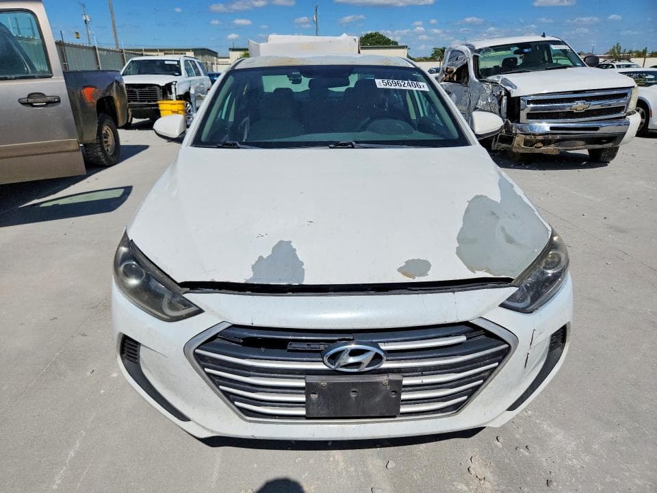 2018 HYUNDAI ELANTRA SE 5