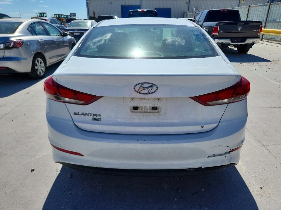 2018 HYUNDAI ELANTRA SE 6