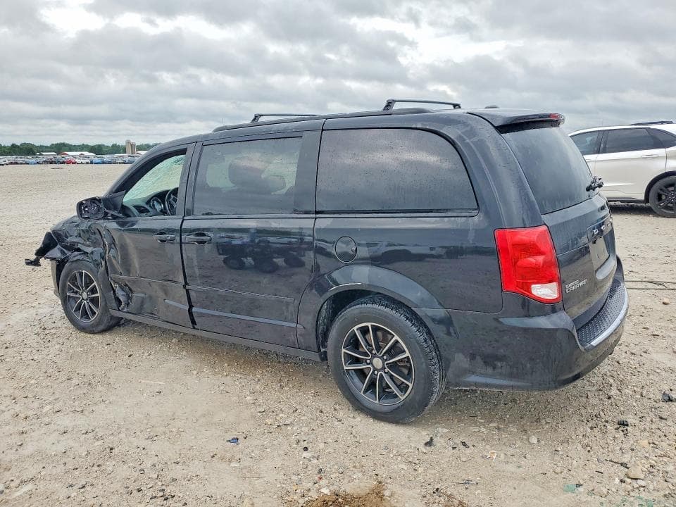 2018 DODGE GRAND CARAVAN GT 2