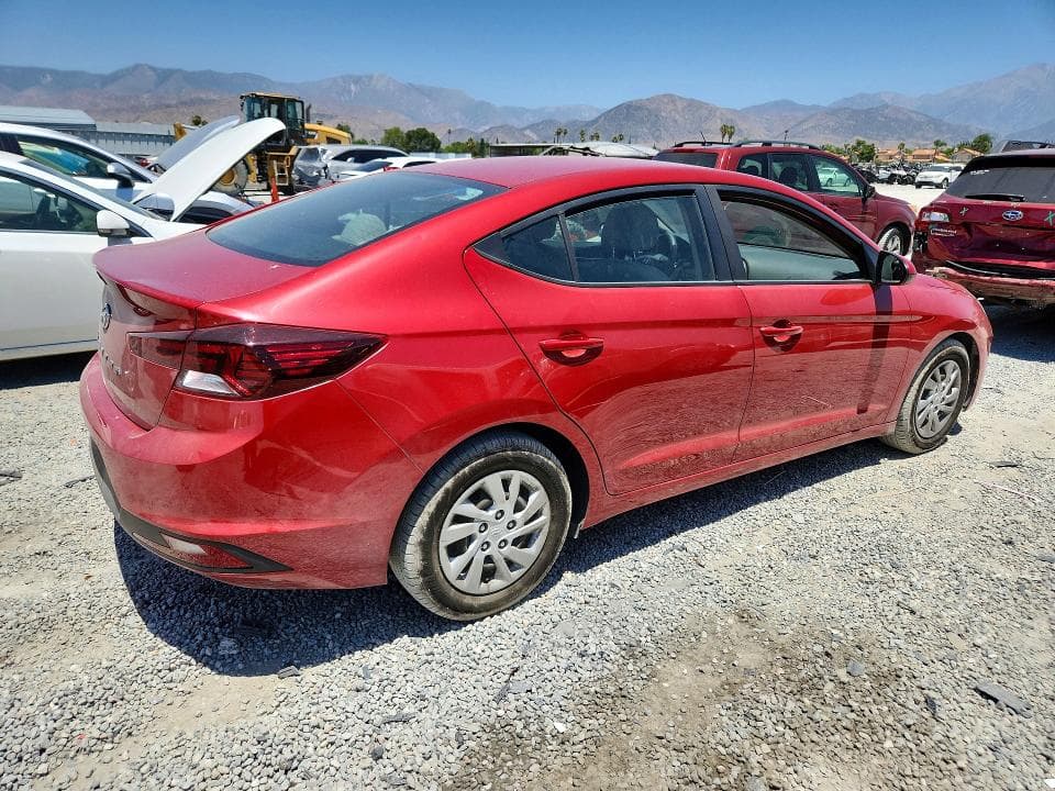 2019 HYUNDAI ELANTRA SE 3