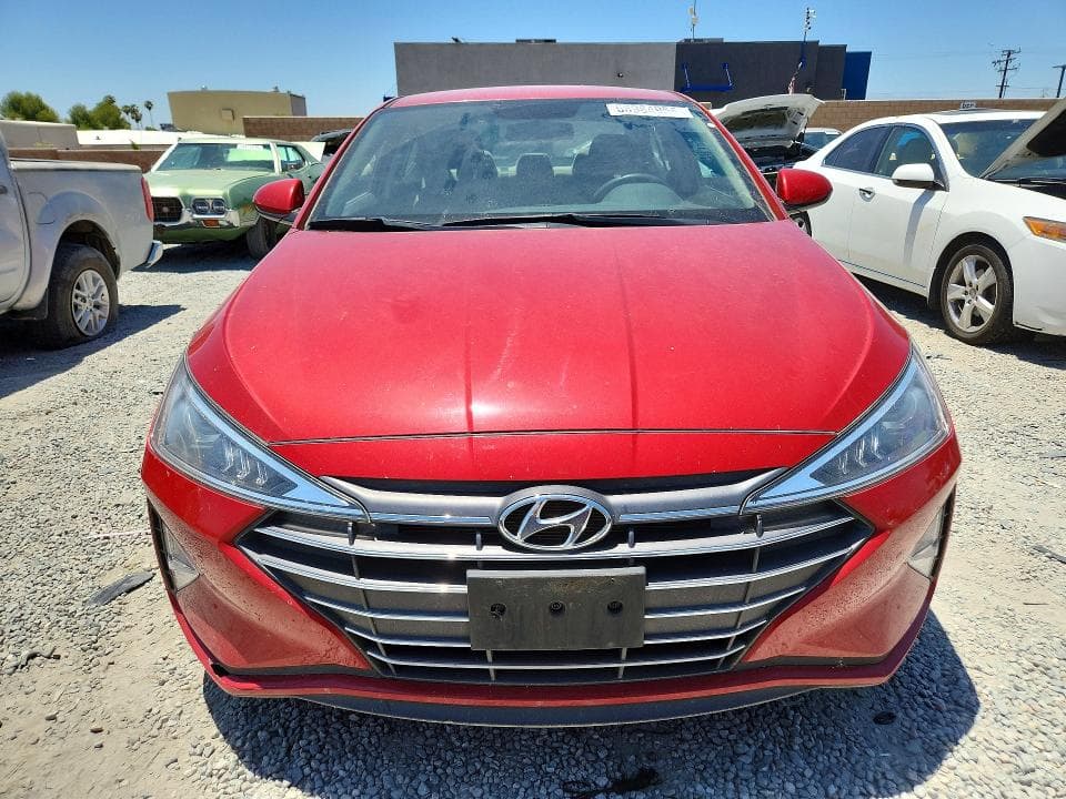 2019 HYUNDAI ELANTRA SE 5