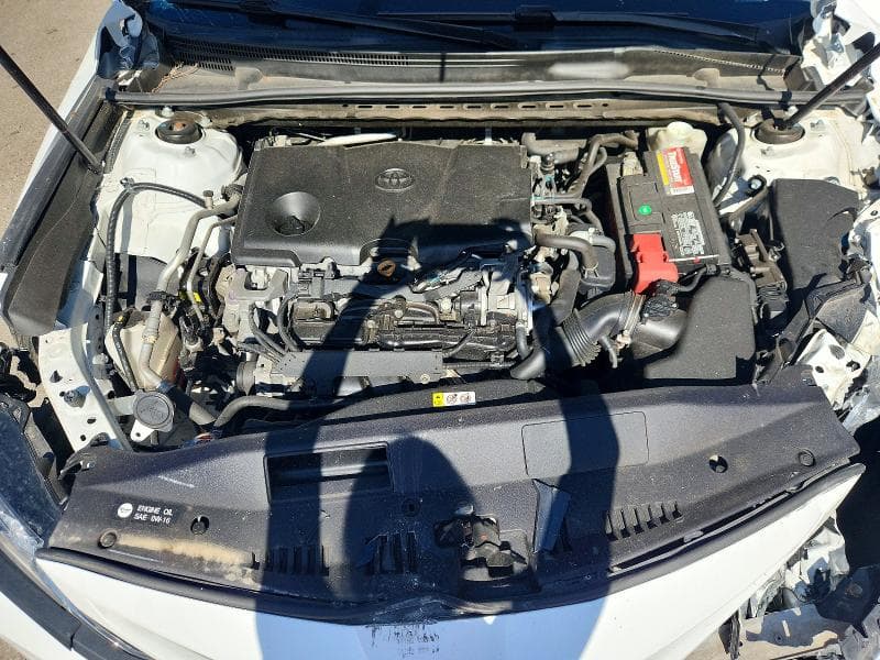2019 TOYOTA CAMRY SE 11