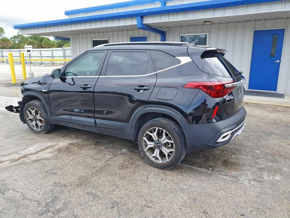 2023 KIA SELTOS EX 2