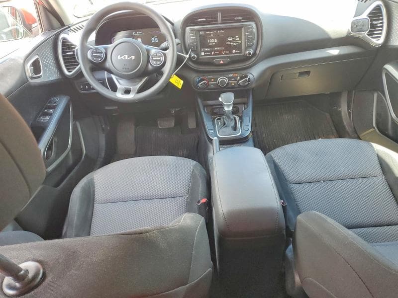 2025 KIA SOUL LX 8