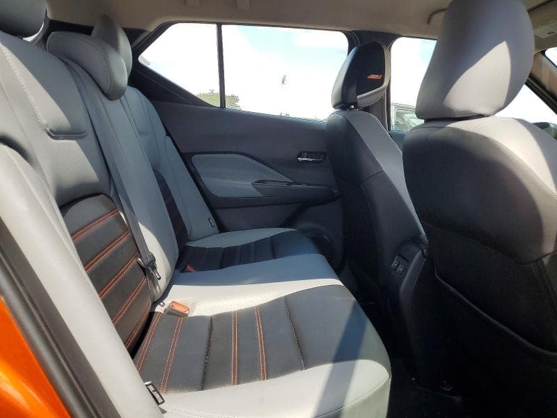 2022 NISSAN KICKS SR 11