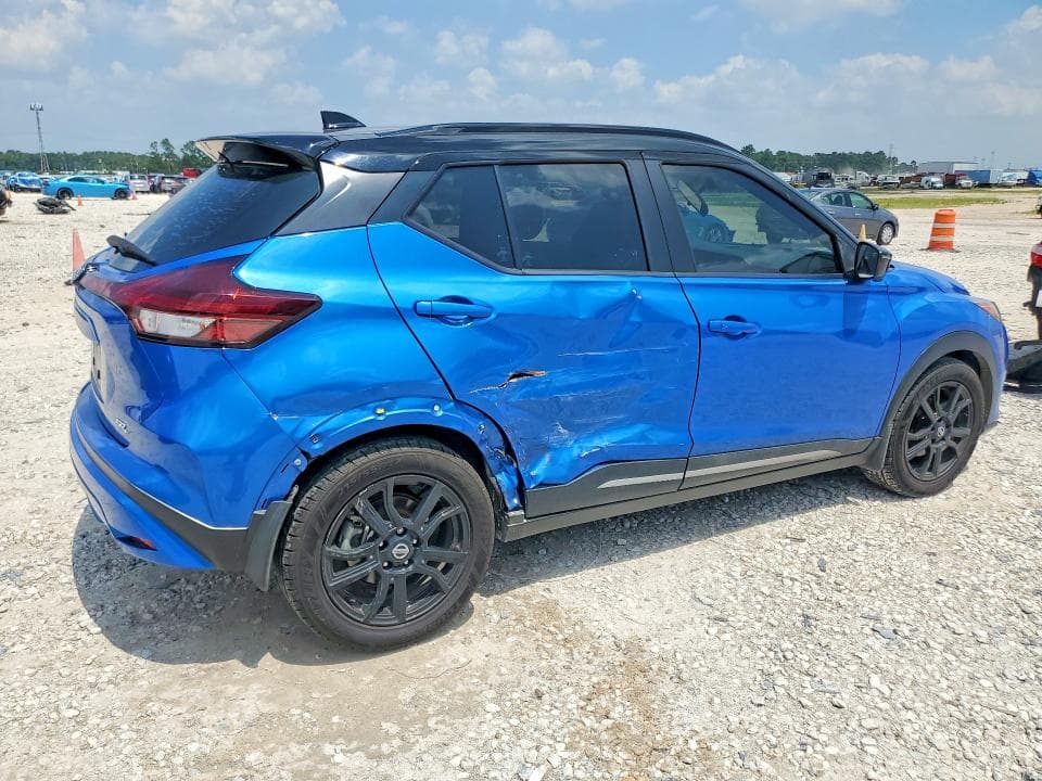 2021 NISSAN KICKS SR 3
