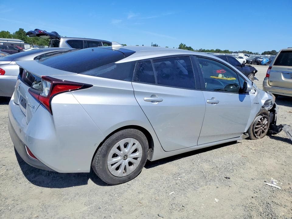 2019 TOYOTA PRIUS LE 3