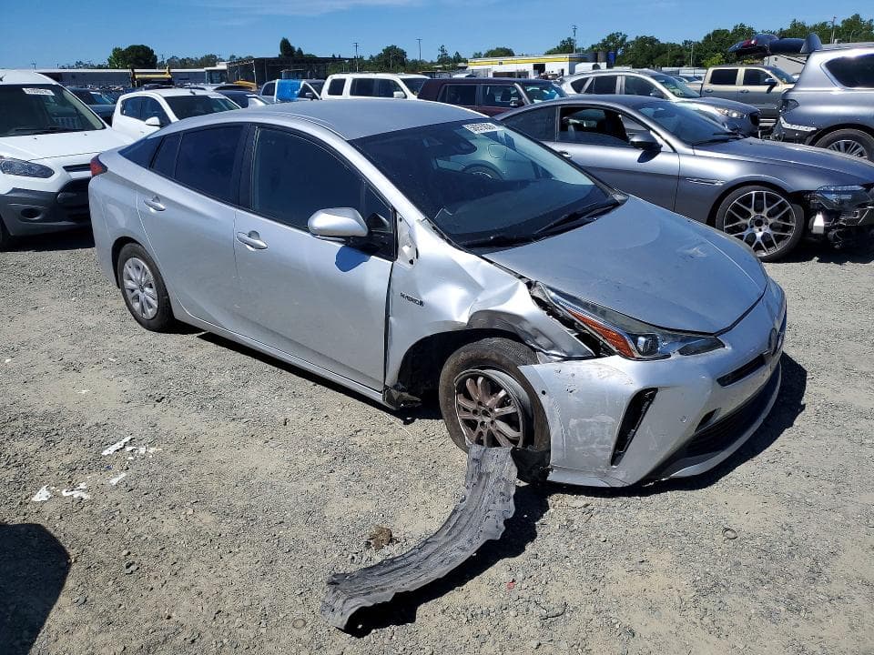 2019 TOYOTA PRIUS LE 4