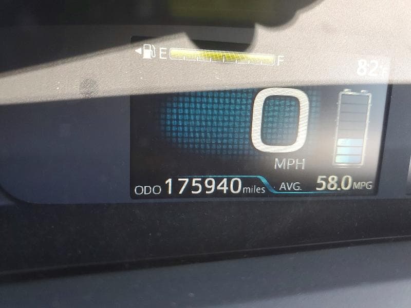 2019 TOYOTA PRIUS LE 9
