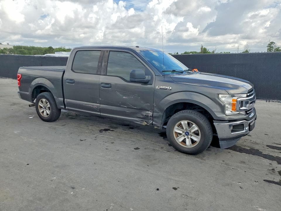 2018 FORD F150 SUPERCREW 4