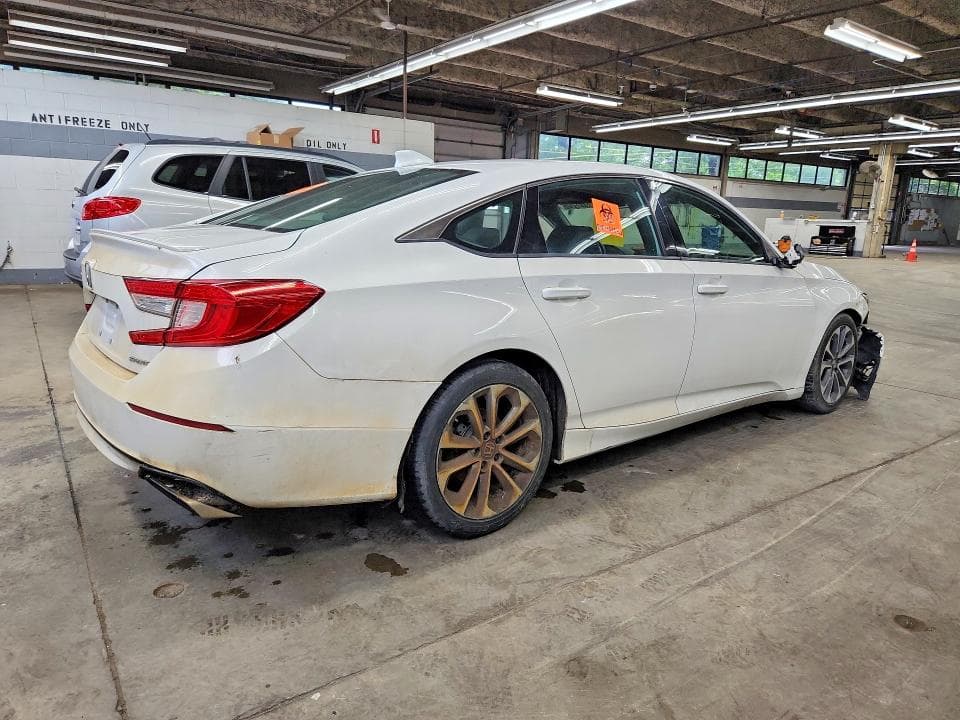 2018 HONDA ACCORD SPORT 3