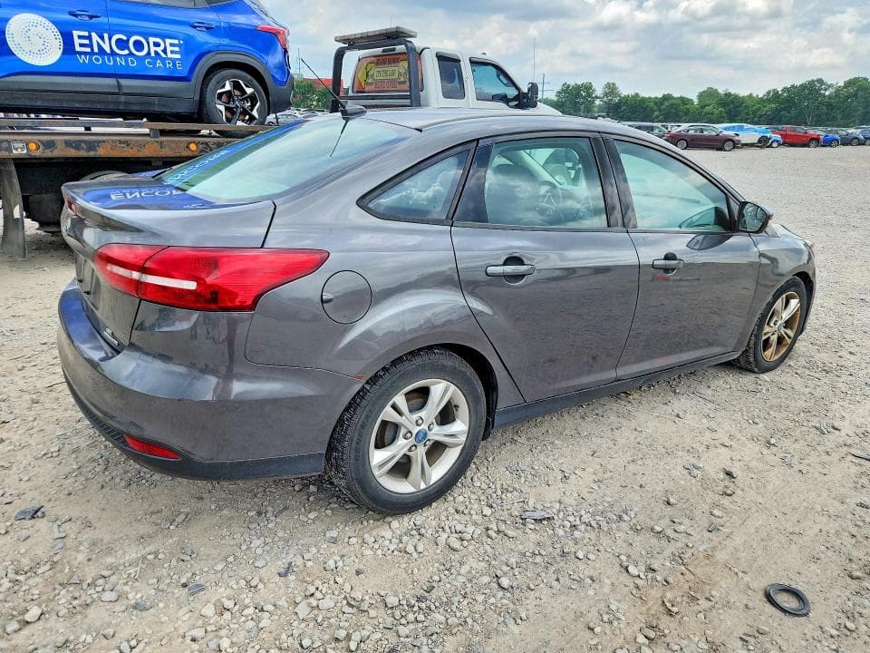 2016 FORD FOCUS SE 3