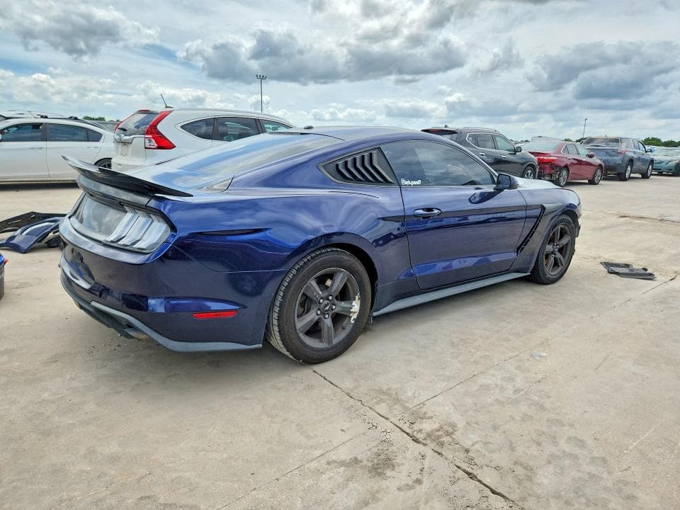 2019 FORD MUSTANG 3