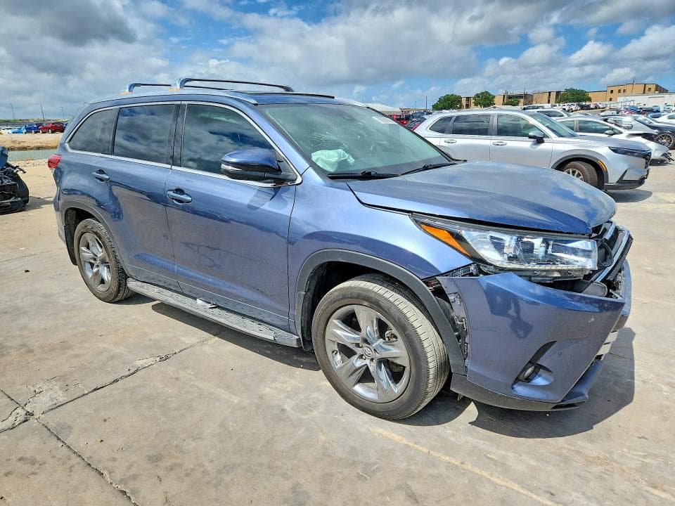 2019 TOYOTA HIGHLANDER LIMITED PLATINUM LIMITED PLATINUM 4